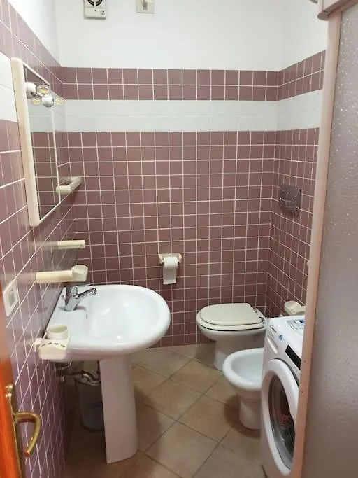 Comfortable Appartment Close To The Beach Isola Rossa 0*,