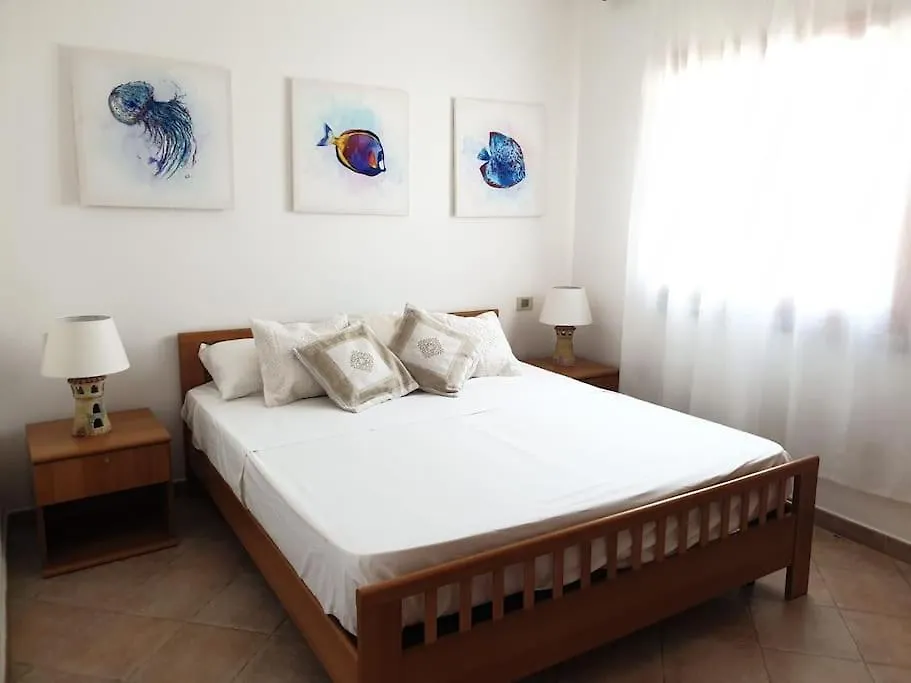 Comfortable Appartment Close To The Beach Isola Rossa Italia